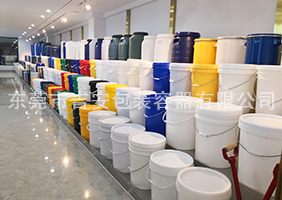 亚洲鸡巴吉安容器一楼涂料桶、机油桶展区
